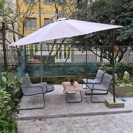 Garden House Near Centro With Baby Bed *